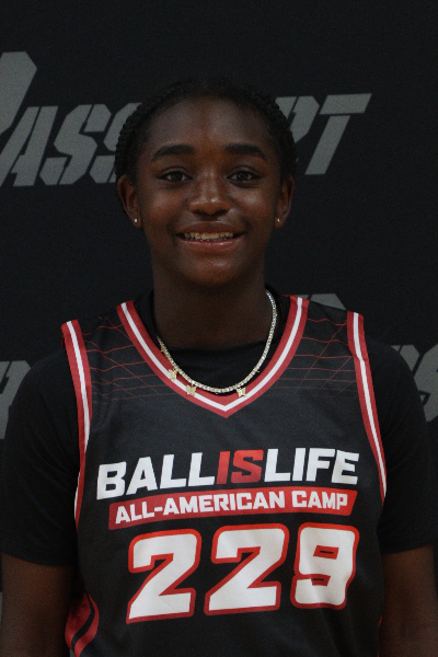 Layla Malcolm at Hype Her Hoops Candy Cane Classic 2025