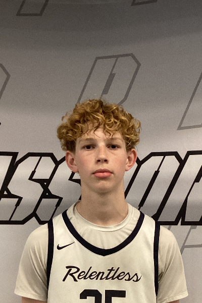 Greyson Dobbins at Breakthrough New Year's Challenge 2026